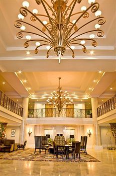 Paramount Hotel