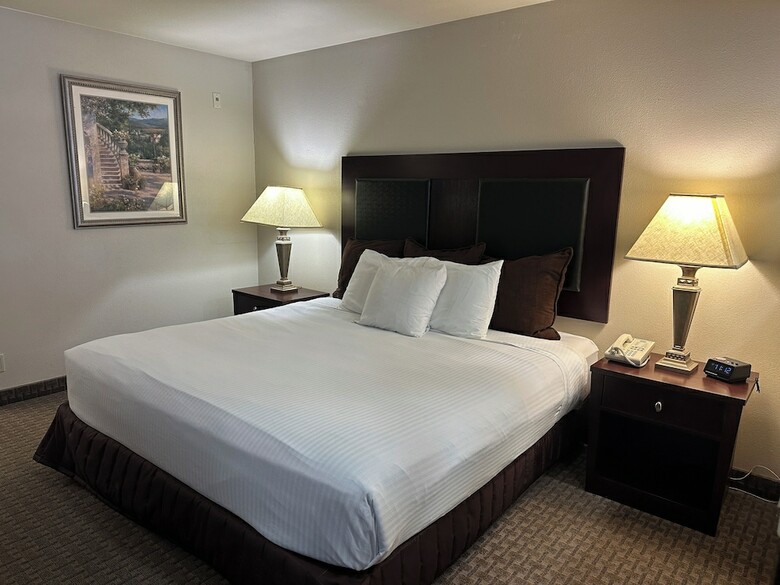 Hotel Shilo Inn Portland Airport
