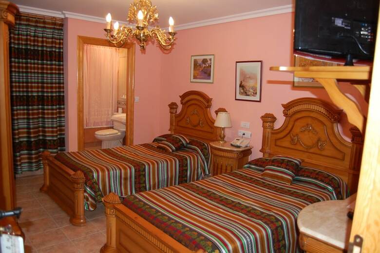 Hotel Flor De La Mancha