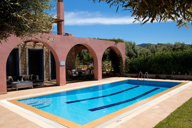 Villas Armeno