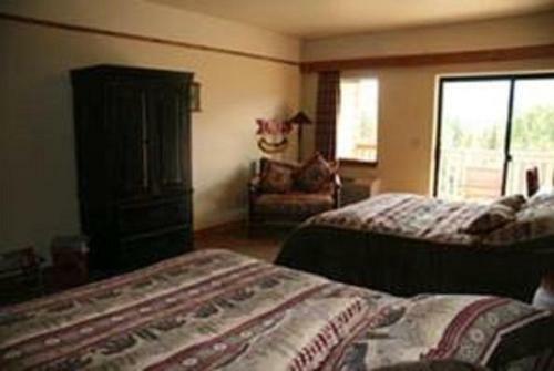 St. Mary Lodge And Resort