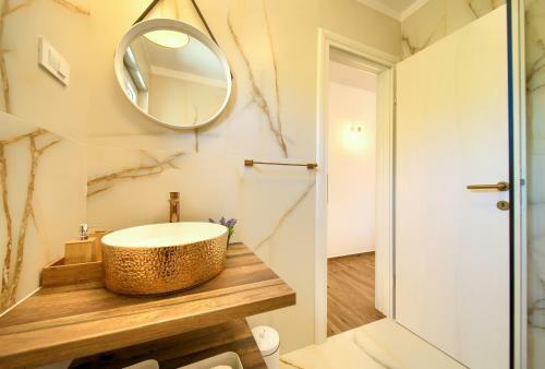 Villa Green Pearl