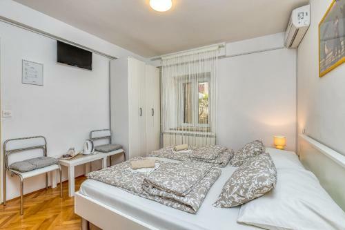 Hostal Matea Rooms