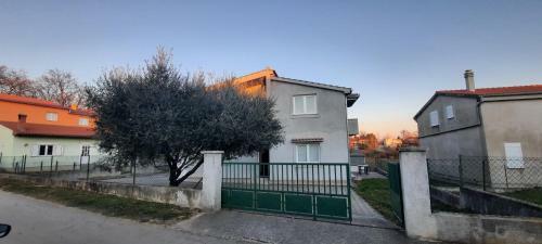 Lovely Apartment Viky