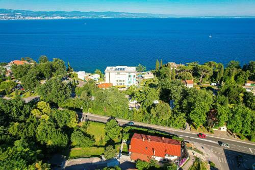 Apartment Igor No.1 - Free Parking - Ika, Opatija