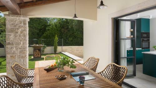 Villa Casa Mostia With Private Pool