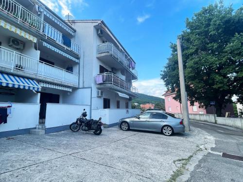 Apartment 01