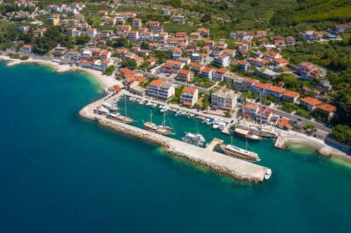 Villa Adriatic Stone Residence