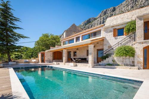 Villa Adriatic Stone Residence