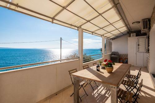Seaview Apartment Lara