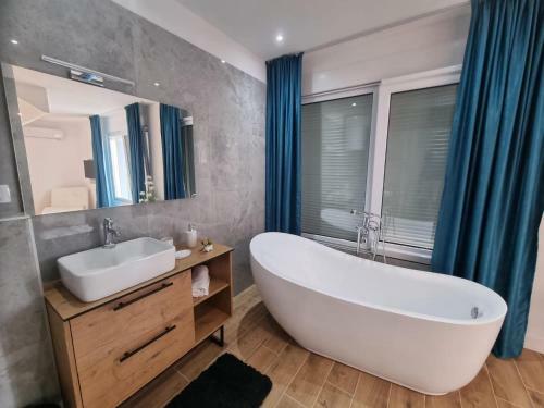 Luxury Villa Lea