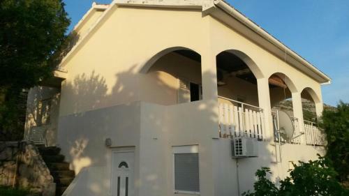 Jelena Vacation House