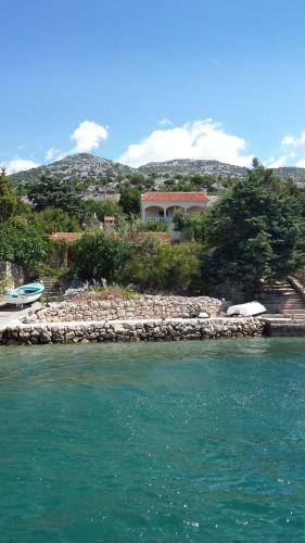 Jelena Vacation House