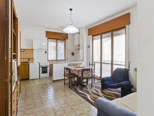 Inviting Apartment In Jadranovo With Balcony Terrace
