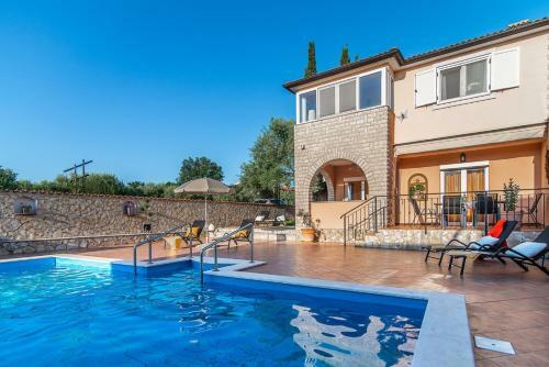 Villa Ernesto