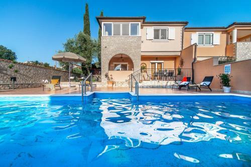 Villa Ernesto