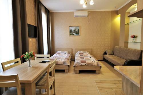 Tabori Apart Hotel
