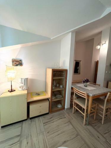 Gorana Apartman With Swimming Pool