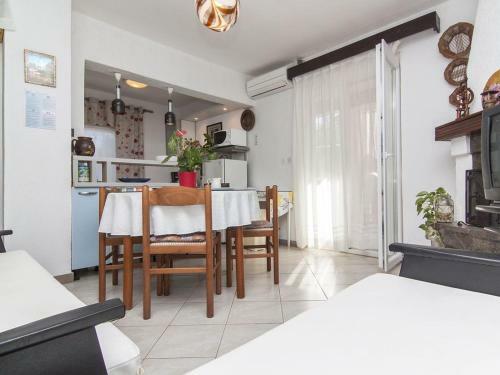 Apartments Ana 418