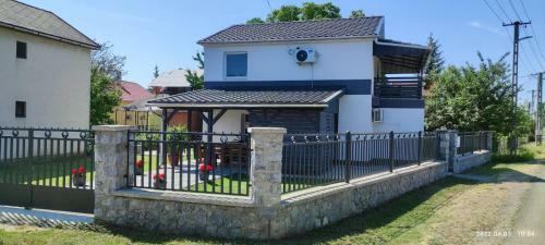 Zaf�r Vend�gh�z