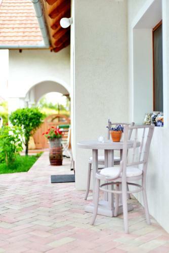 Hostal Levendula Vend�gszob�k Lovas