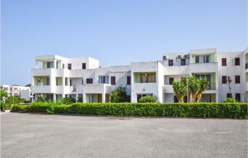Beautiful Apartment In Isca Marina With 1 Bedrooms