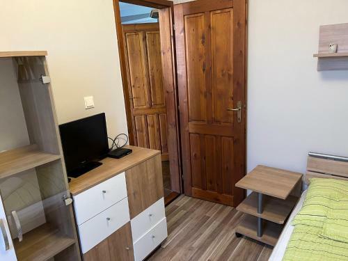 Brookforest Family Apartman