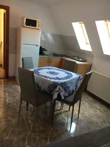 Nana Apartmanh�z