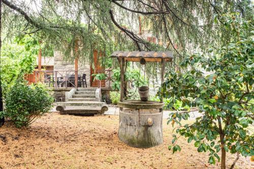 Apartamento Roomy '900 House Surrounded By Greenery With Parking!