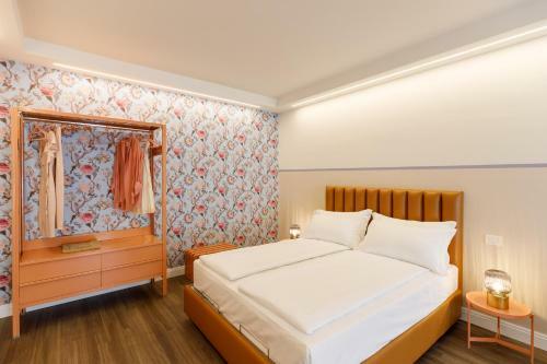 Casa Flores Apartments