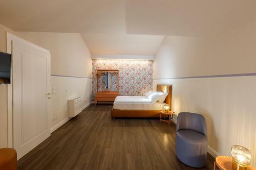 Casa Flores Apartments