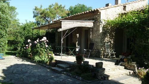 Bed & Breakfast Mas Grimaud - Chambres D'h�tes Familiales