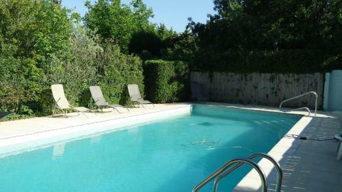 Bed & Breakfast Mas Grimaud - Chambres D'h�tes Familiales