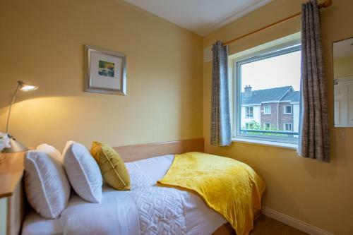 Gort Na Coiribe 4 Bedroom Duplex, By Shortstays