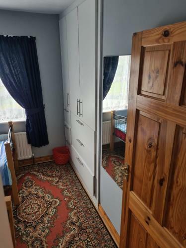 Connemara Stay With Nearby Beach & Amenities