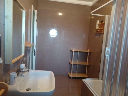 Hostal Oberdan Guest House