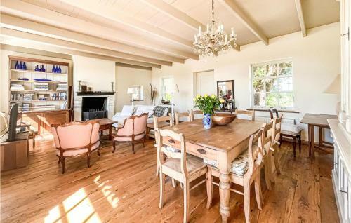 Stunning Home In Graauw With Wifi And 3 Bedrooms