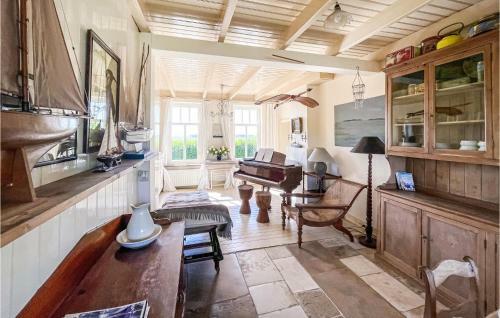 Stunning Home In Graauw With Wifi And 3 Bedrooms