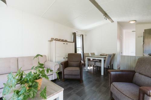 Chalet 140 - Goedereede - Not For Companies