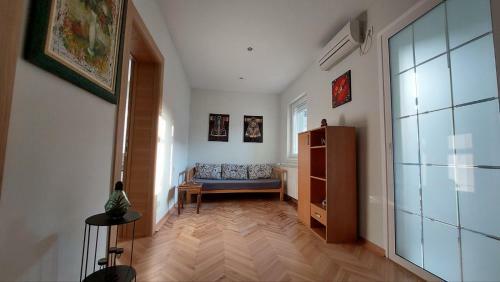Apartman - Kuca Inna