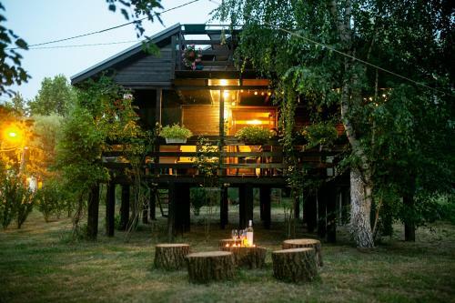 Marine House Makis