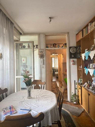 Apartamento Trosoban Stan 80m2