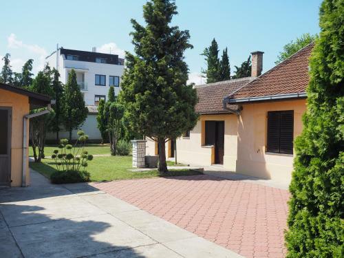 Exit Friendly House!
