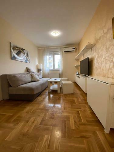 Apartman Nova Detelinara