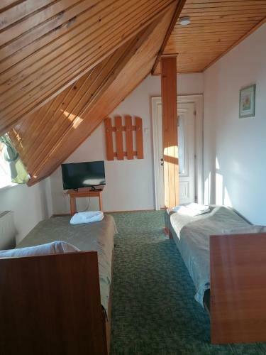 Hostal Pensiunea Cezara