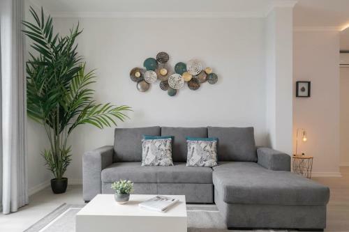 Intelsol Calheta Apartments By An Island Apart