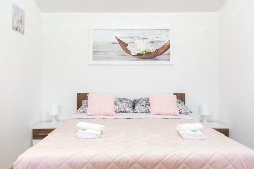 Apartments Milok