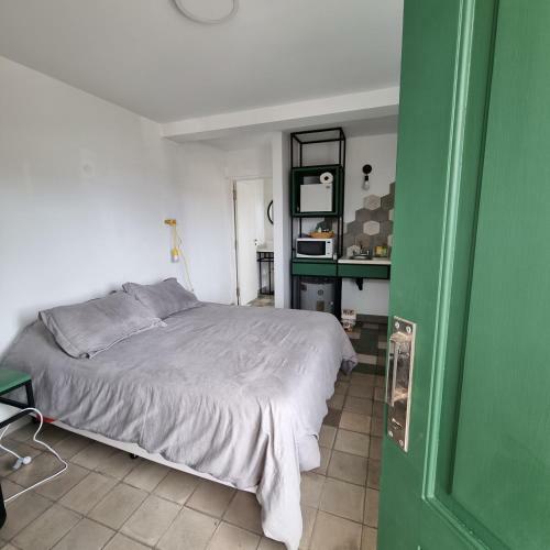 Apartamento Monoambiente Luminoso, 5 Piso Escalera