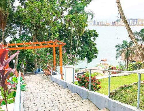 Apartamento Apto A Beira-mar Com Piscina Em Martim de Sa Sp