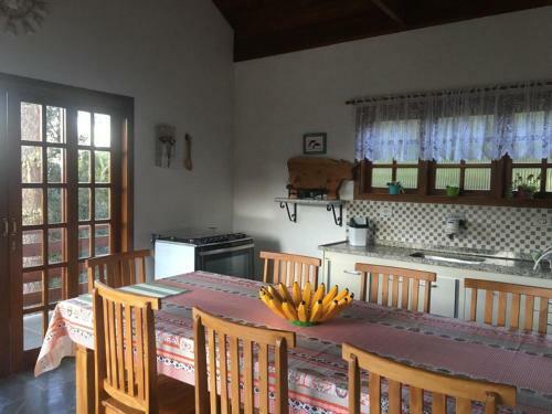 Lindo Chal� Com Vista Para Campos Do Jord�o